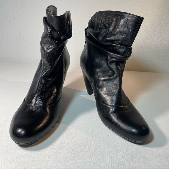 BCBGeneration black leather merri heeled boot 9.5 - Picture 5 of 10